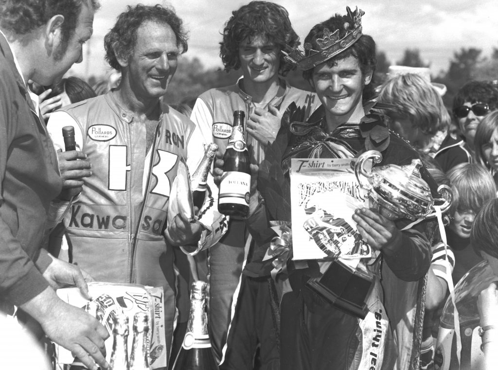 1975 King of the Weir winner, with Ron toombs and Murray Sayle 