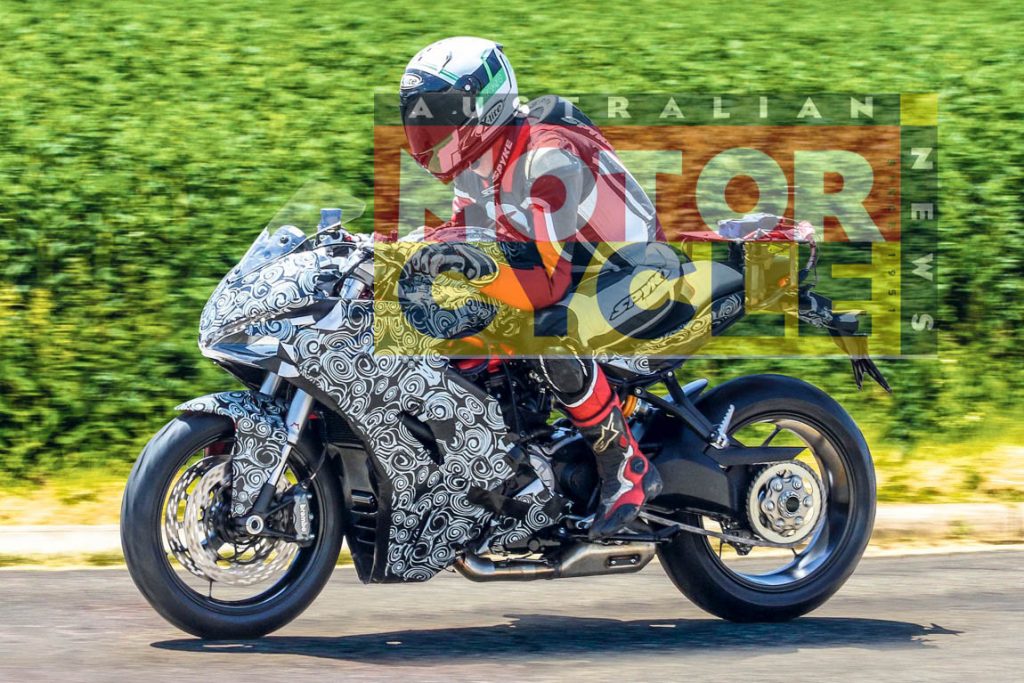 Ducati-939-SuperSport-002