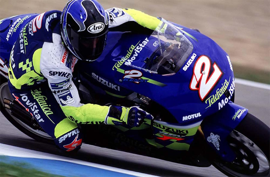 Roberts action MotoGP 2000