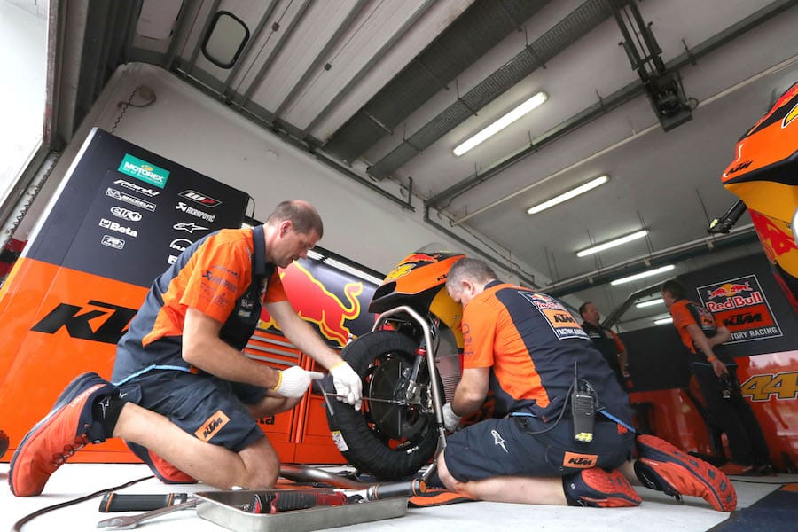 ktm mechanic