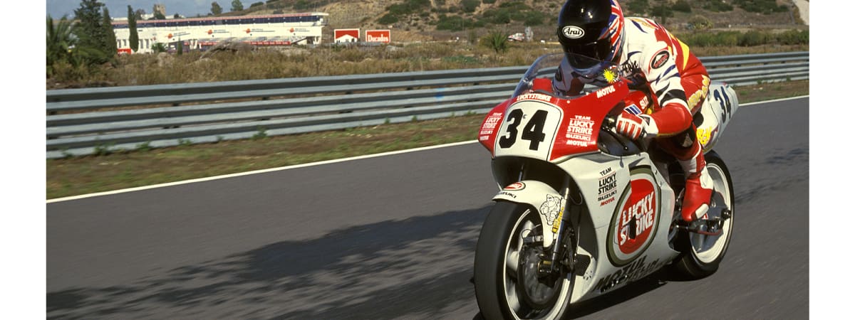 LUCKY CHARM: KEVIN SCHWANTZ'S 1993 SUZUKI RGV500 XR79 - Australian