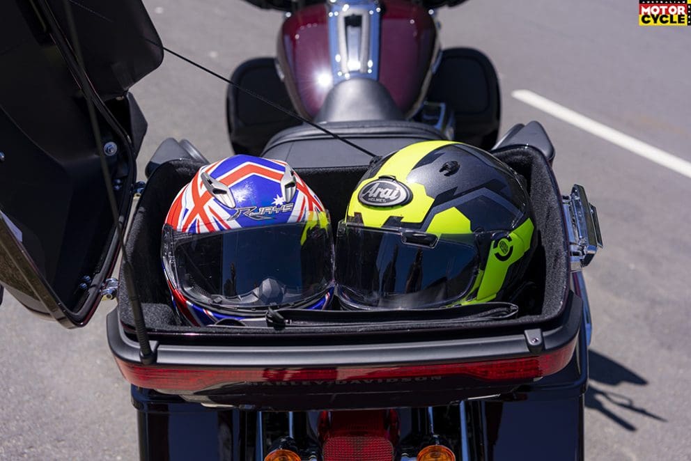 Harley Davidson Ultra Limited Vs Honda Goldwing Tour Premium Australian Motorcycle News 2272