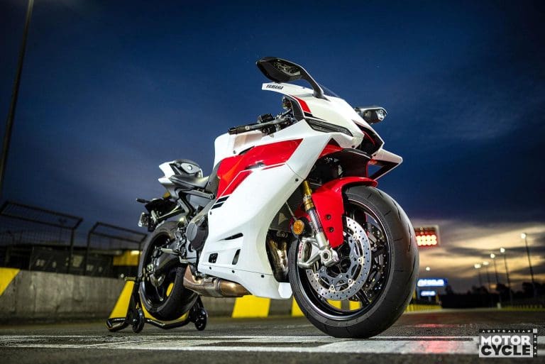 2017 R9 ROAD & TRACK TEST | Yamaha YZF R9 - Australian Motorcycle News