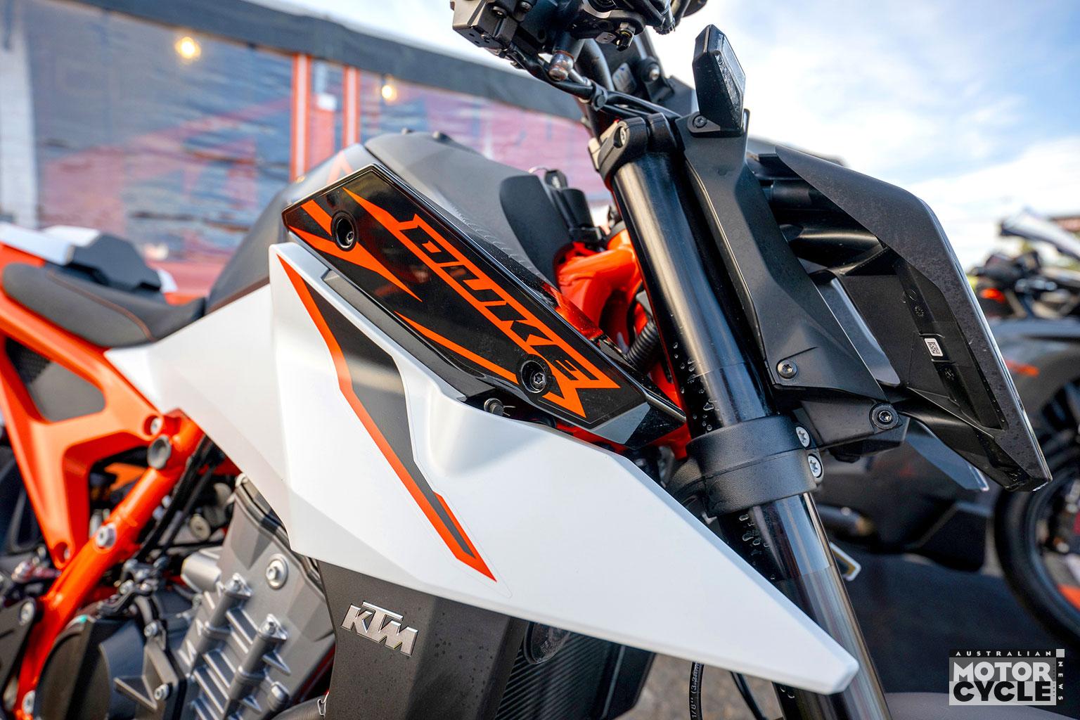 KTM-RbMotoLens-RML_2454-.jpg
