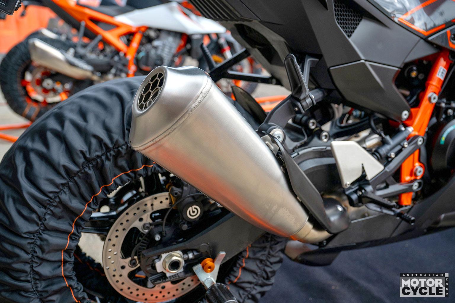 KTM-RbMotoLens-RML_2545-.jpg